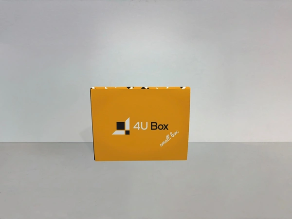  Small box with 4U Box Sleeve - 4U branded